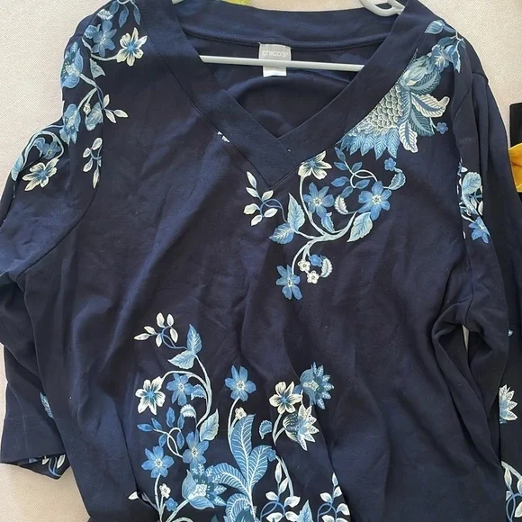 Chico’s V neck Navy Blue shirt size XXL - Picture 9 of 9